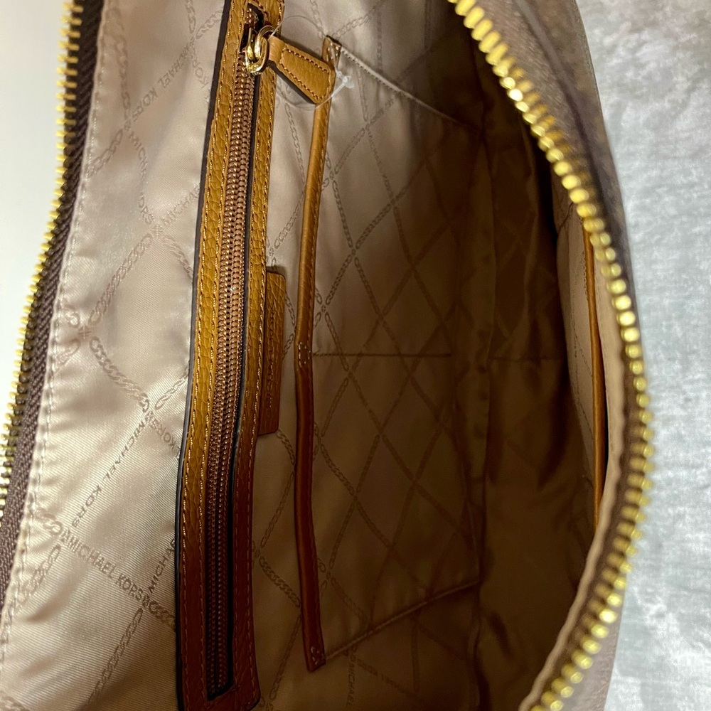 Pristine Condition Michael Kors Evie Large Leather Shoulder Bag - Picture 4 of 17